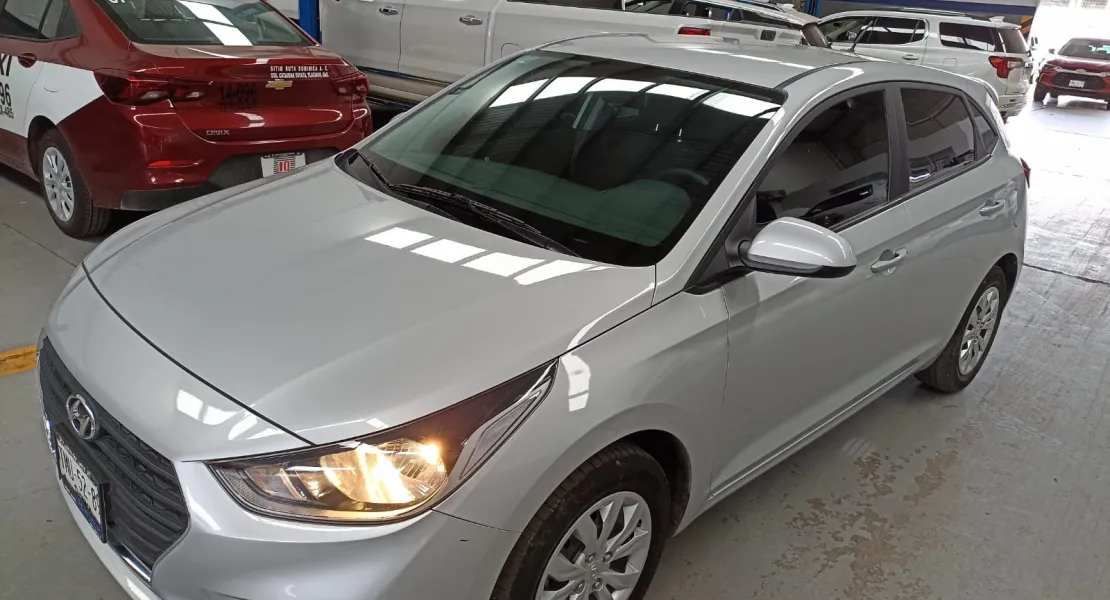 Hyundai_Accent_HB